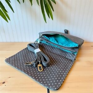 Thirty-One Double Up Crossbody Bag – City Charcoal Swiss Dot